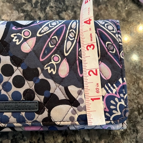 Vera Bradley quilted wallet - Picture 8 of 8